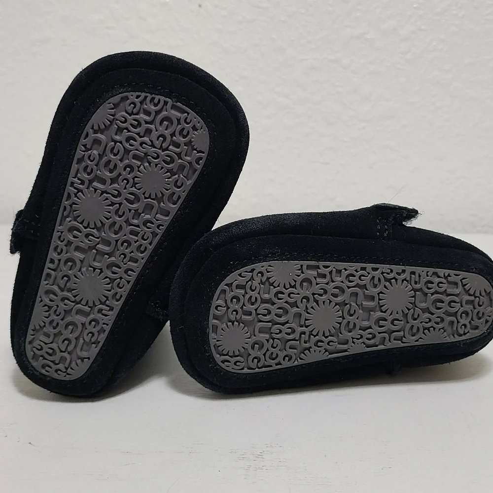 Ugg jesse boot slipper crib bootie